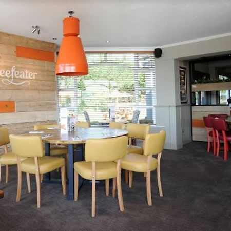Premier Inn Premier Inn Southend Airport Экстерьер фото